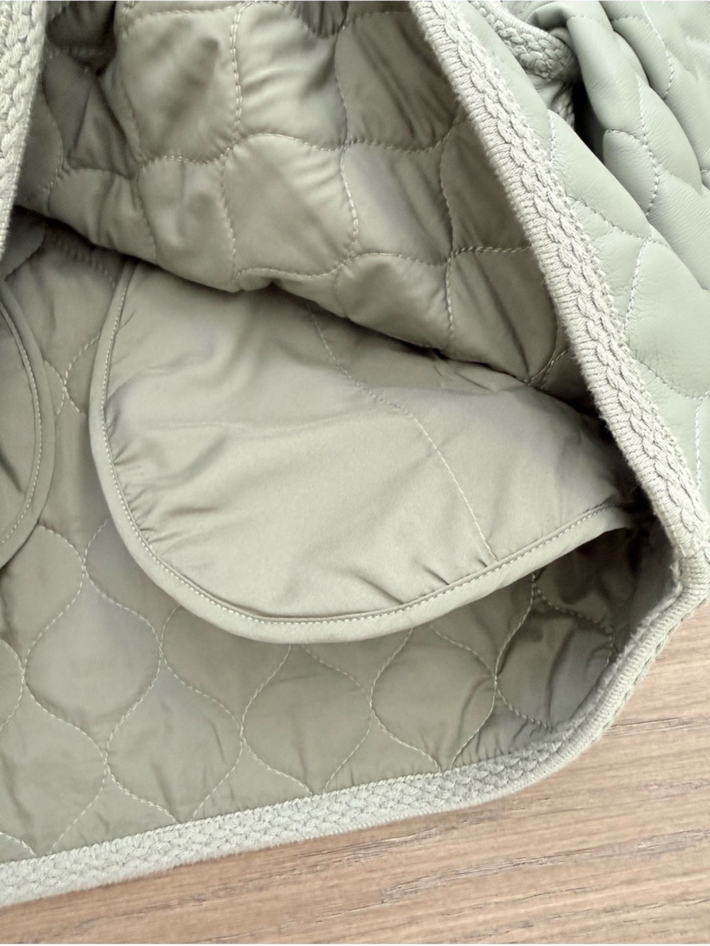 Aaron & Amber Quilted Faux Leather Oversized Collarless Jacket Green Small - Picture 8 of 13